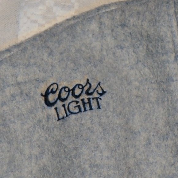 Paramount 75th Anniversary Fleece Top - Picture 5 of 6